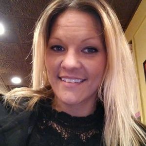 Meet your Posher, Raquel